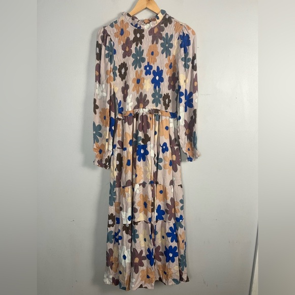Karlie tiered smocked maxi floral dress size small neutral long sleeve - Picture 1 of 6